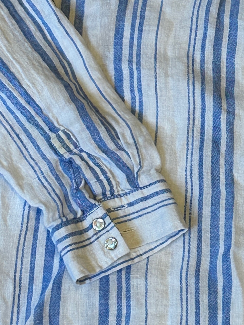 100% Linen Blue & White Striped Button up Shirt Women jones & co NY M seersucker - Picture 7 of 13